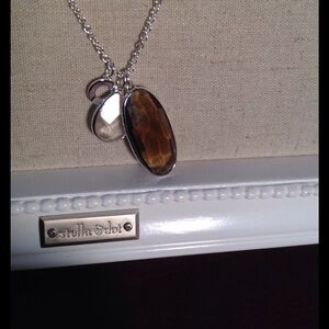 Stella & Dot Trinity Pendant-BUNDLE 2 get 10% off